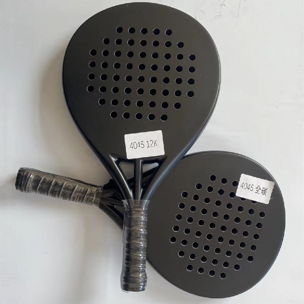 China's manufacturing power creates a classic and durable padel racket model